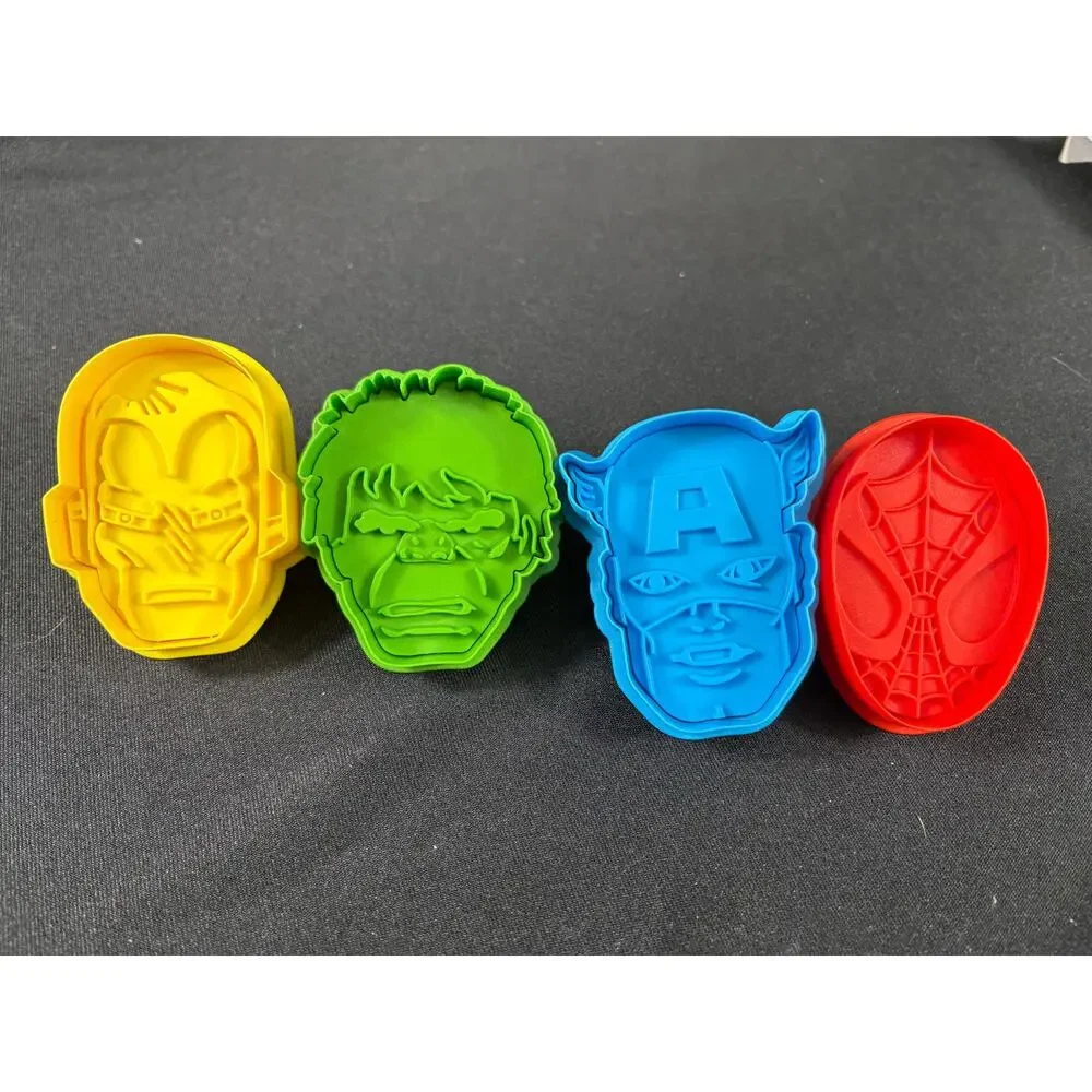 Williams-Sonoma Cookie Cutters, Star Wars and Marvel Comics Press and Stamp